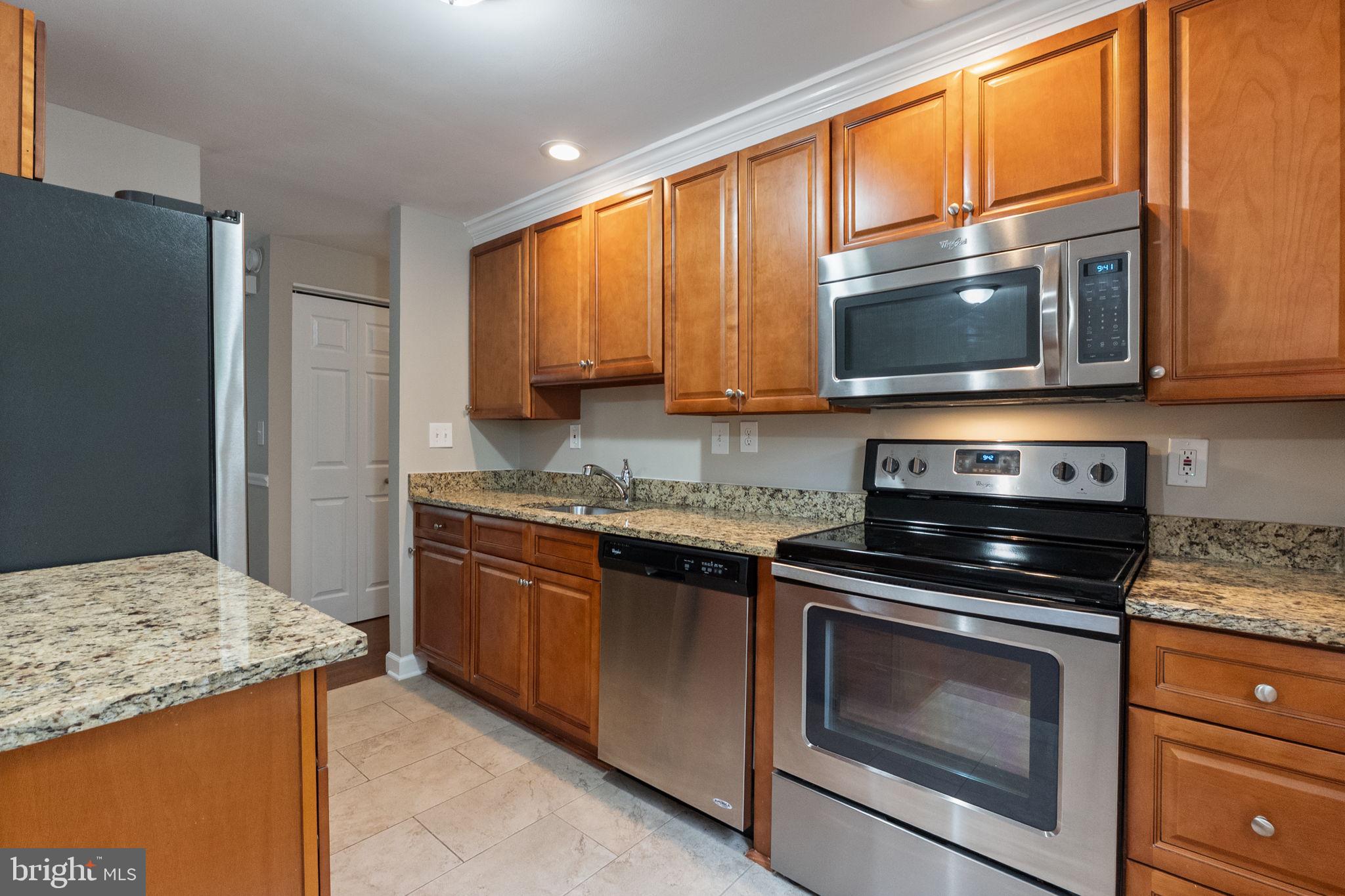 8454 Rippled Creek Court Springfield, VA 22153 - Photo 4 of 23