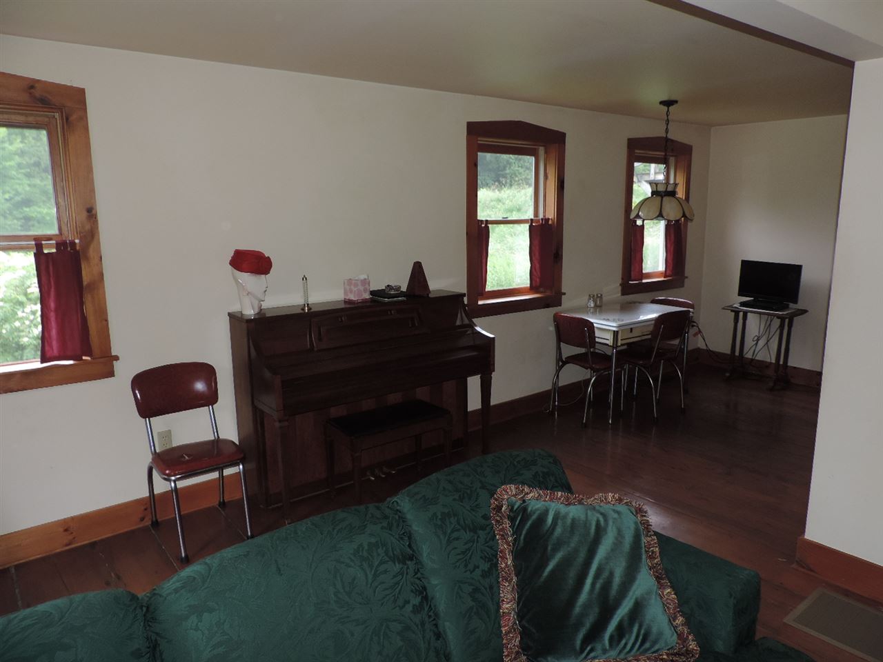 613 South Albany Road Albany, VT 05875 - Photo 8 of 29