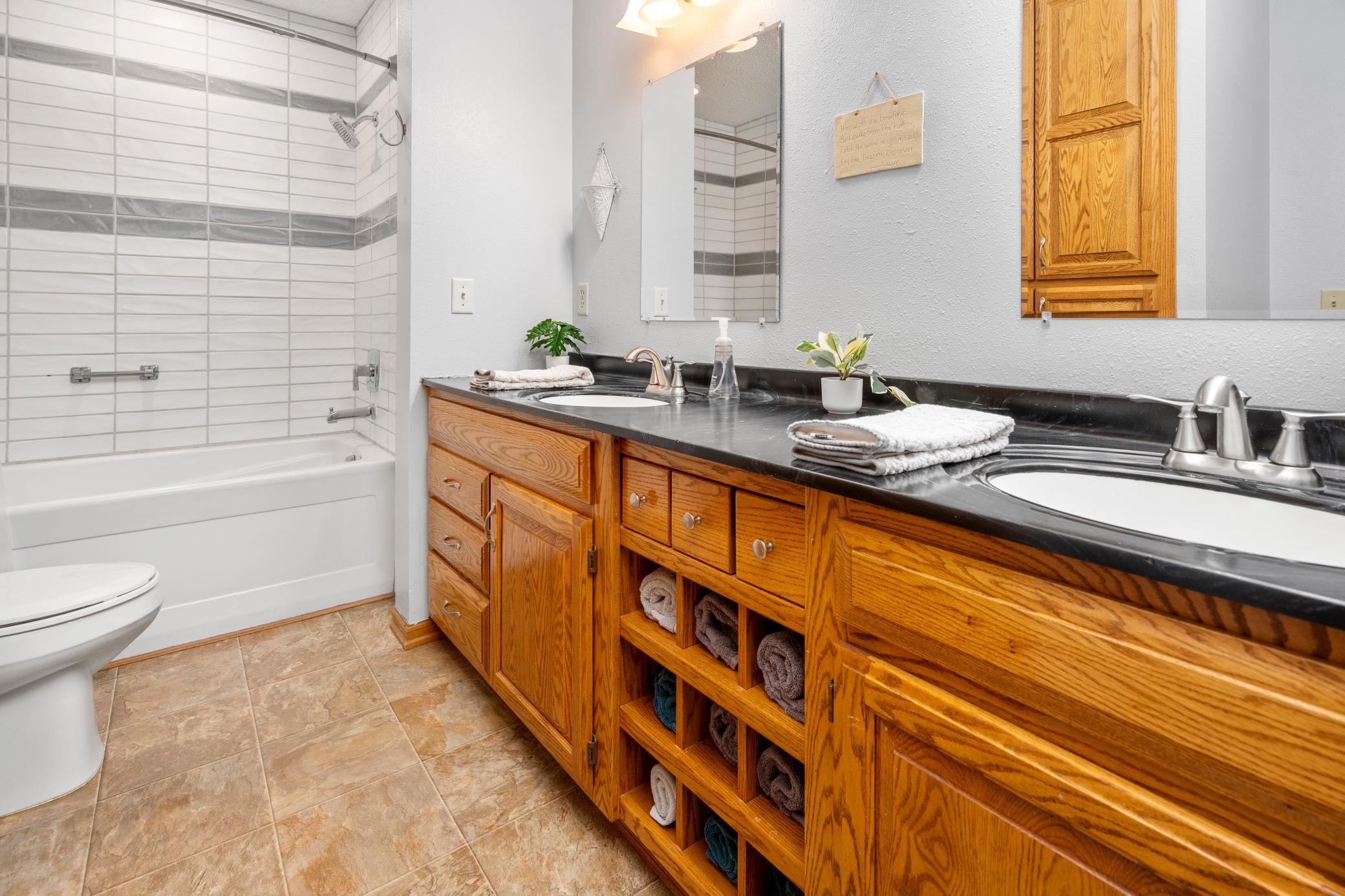 663 Roosevelt Road St. Cloud, MN 56301 - Photo 13 of 32