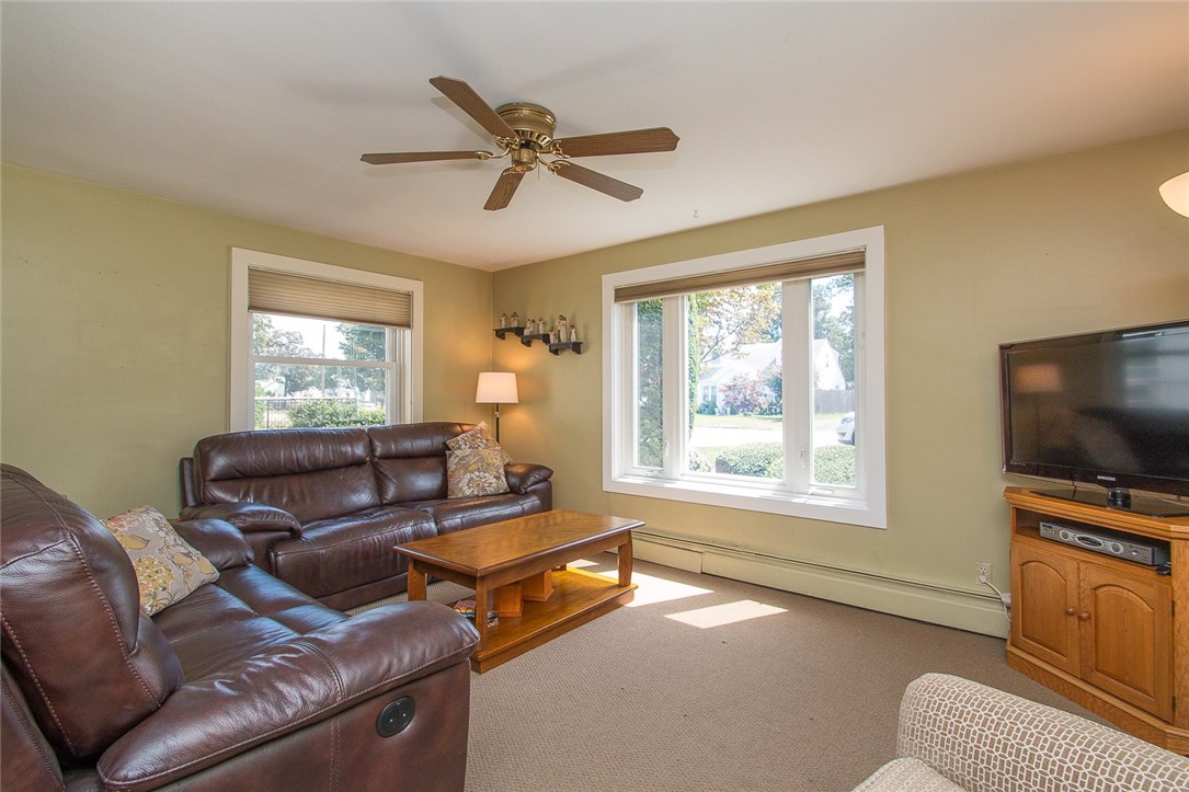 14 Nimitz Road East Providence, RI 02916 - Photo 5 of 20 Gallery Image 5
