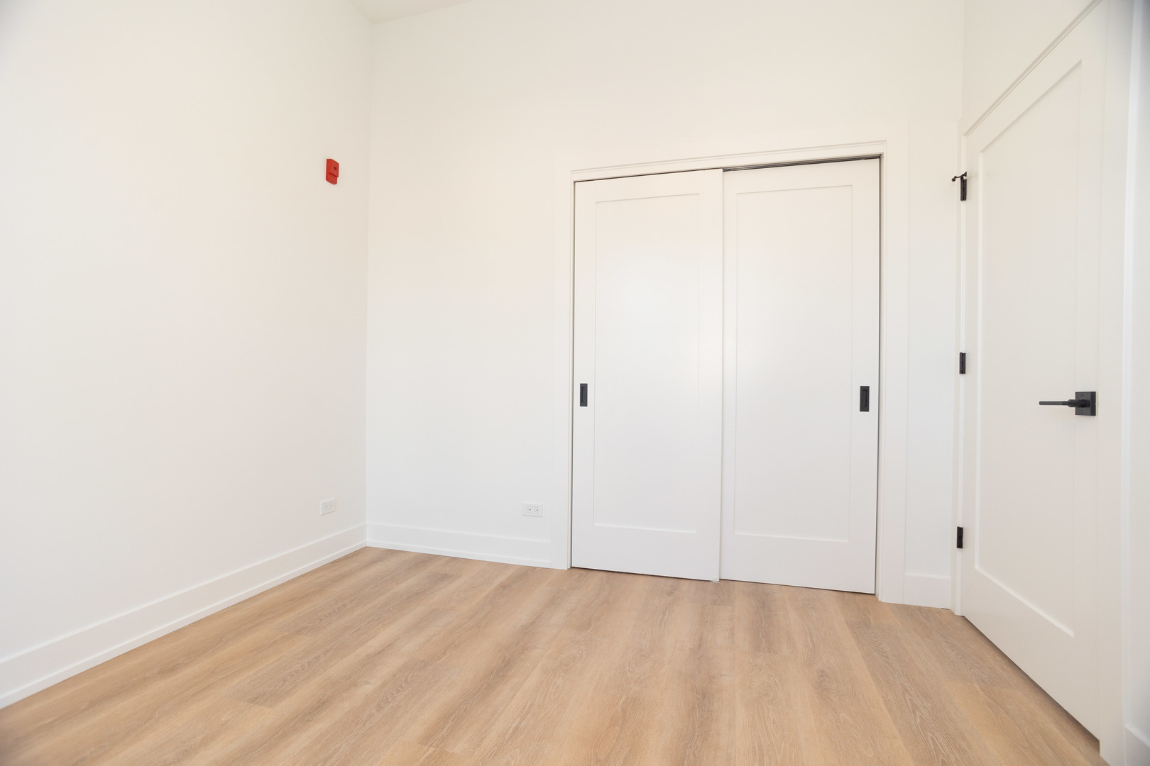 2042 West Irving Park Road, Unit 403 Chicago, IL 60618 - Photo 12 of 14