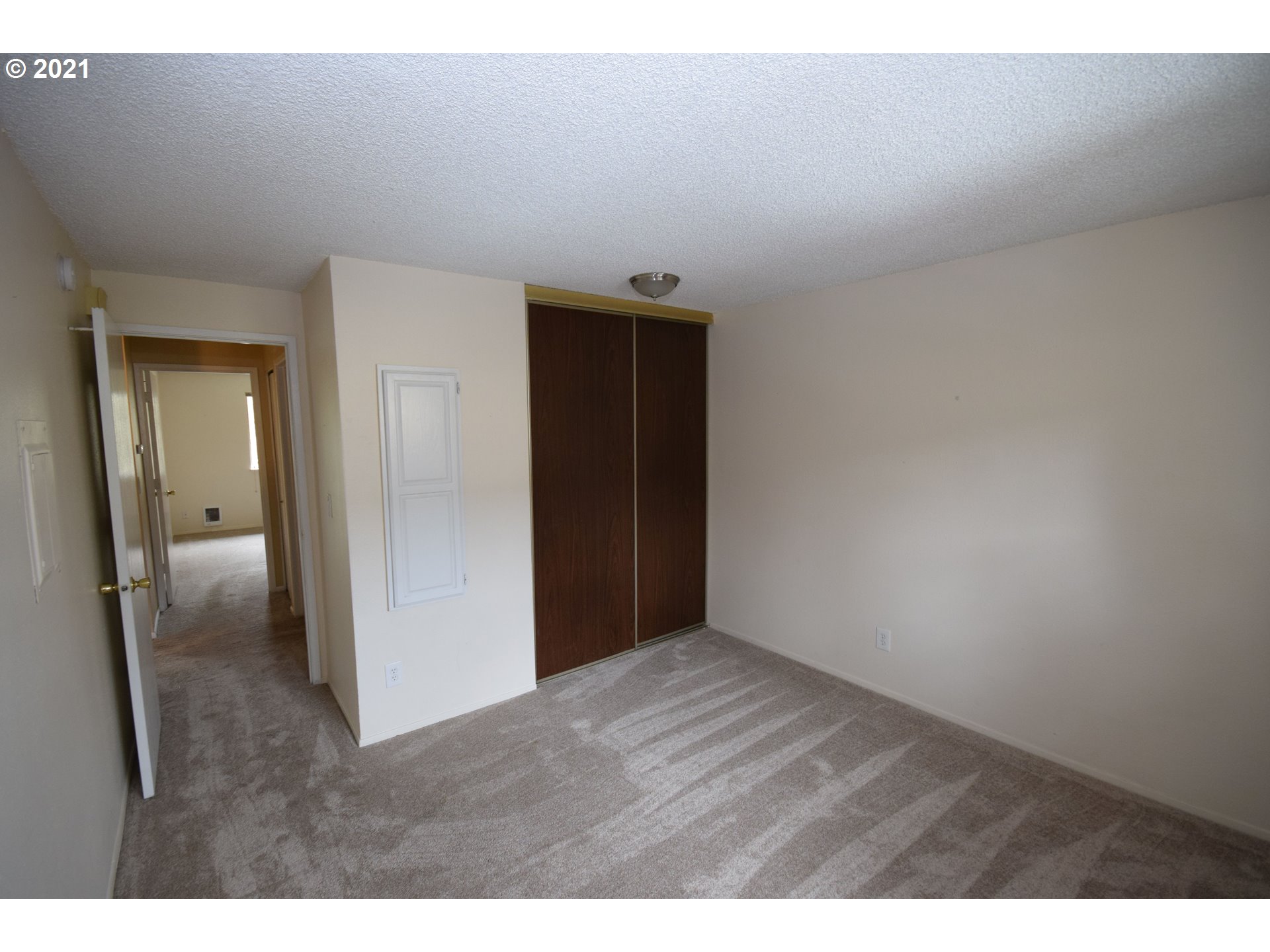 12620 Northwest Barnes Road, Unit 3 Portland, OR 97229 - Photo 13 of 14 Gallery Image 13