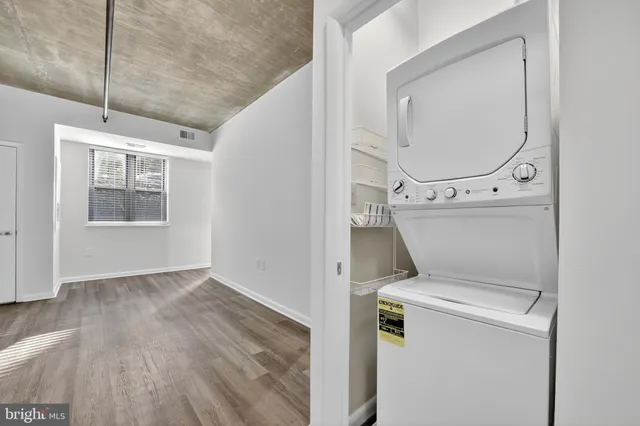 $2,700 | 1300 N Street Northwest, Unit 18, Washington, DC 20005