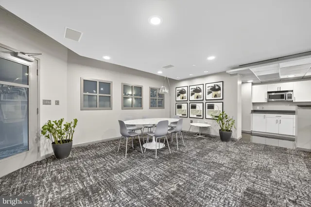 $2,700 | 1300 N Street Northwest, Unit 18, Washington, DC 20005