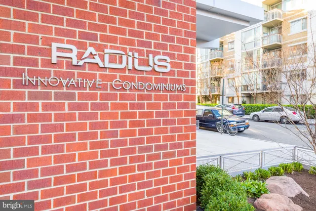 $2,700 | 1300 N Street Northwest, Unit 18, Washington, DC 20005