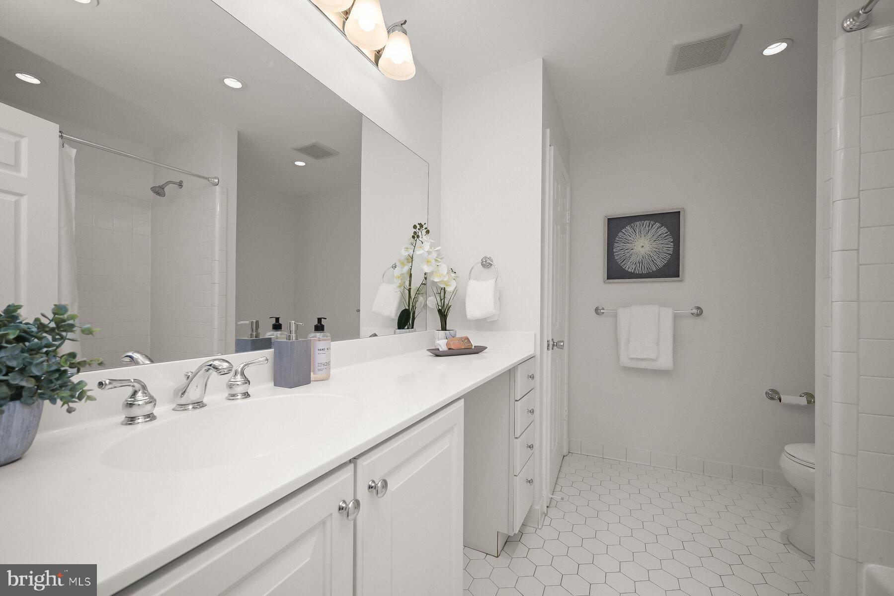 4255 Fordham Road Northwest Washington, DC 20016 - Photo 15 of 27