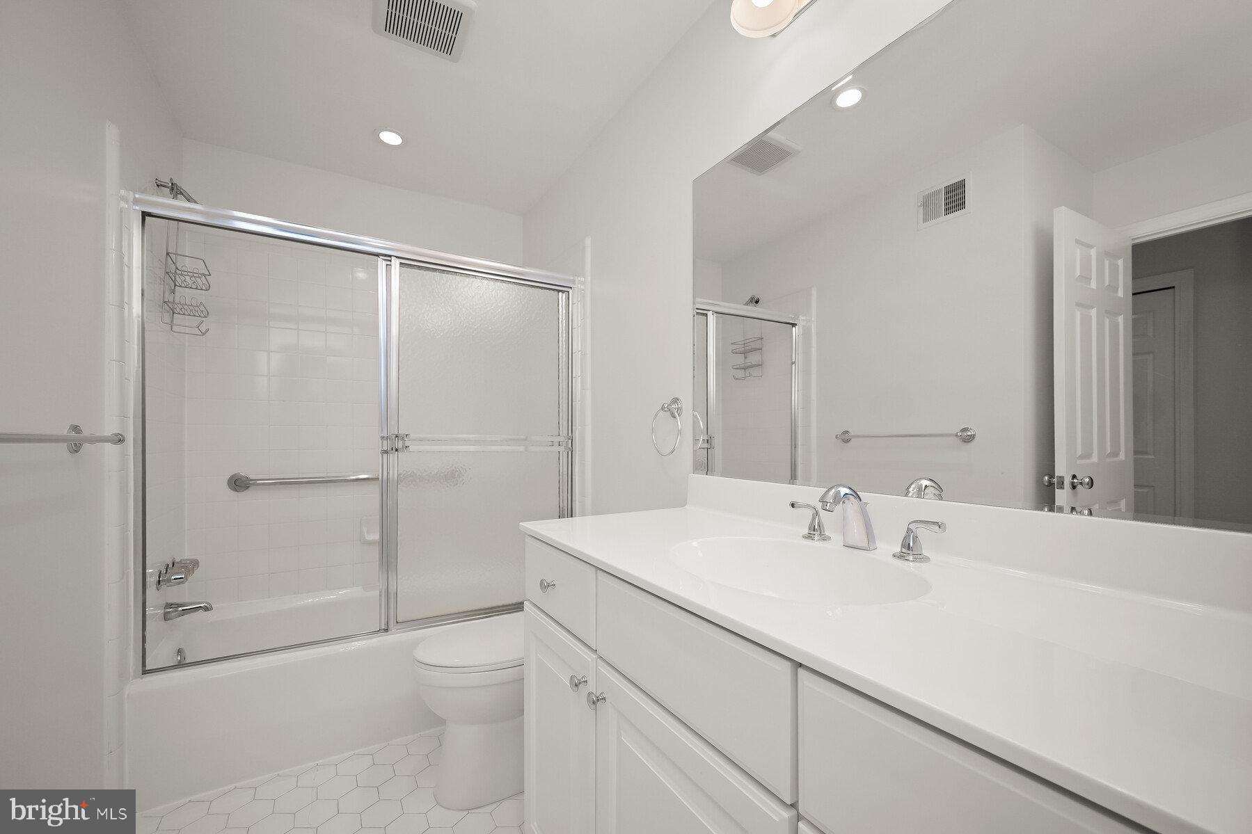 4255 Fordham Road Northwest Washington, DC 20016 - Photo 19 of 27