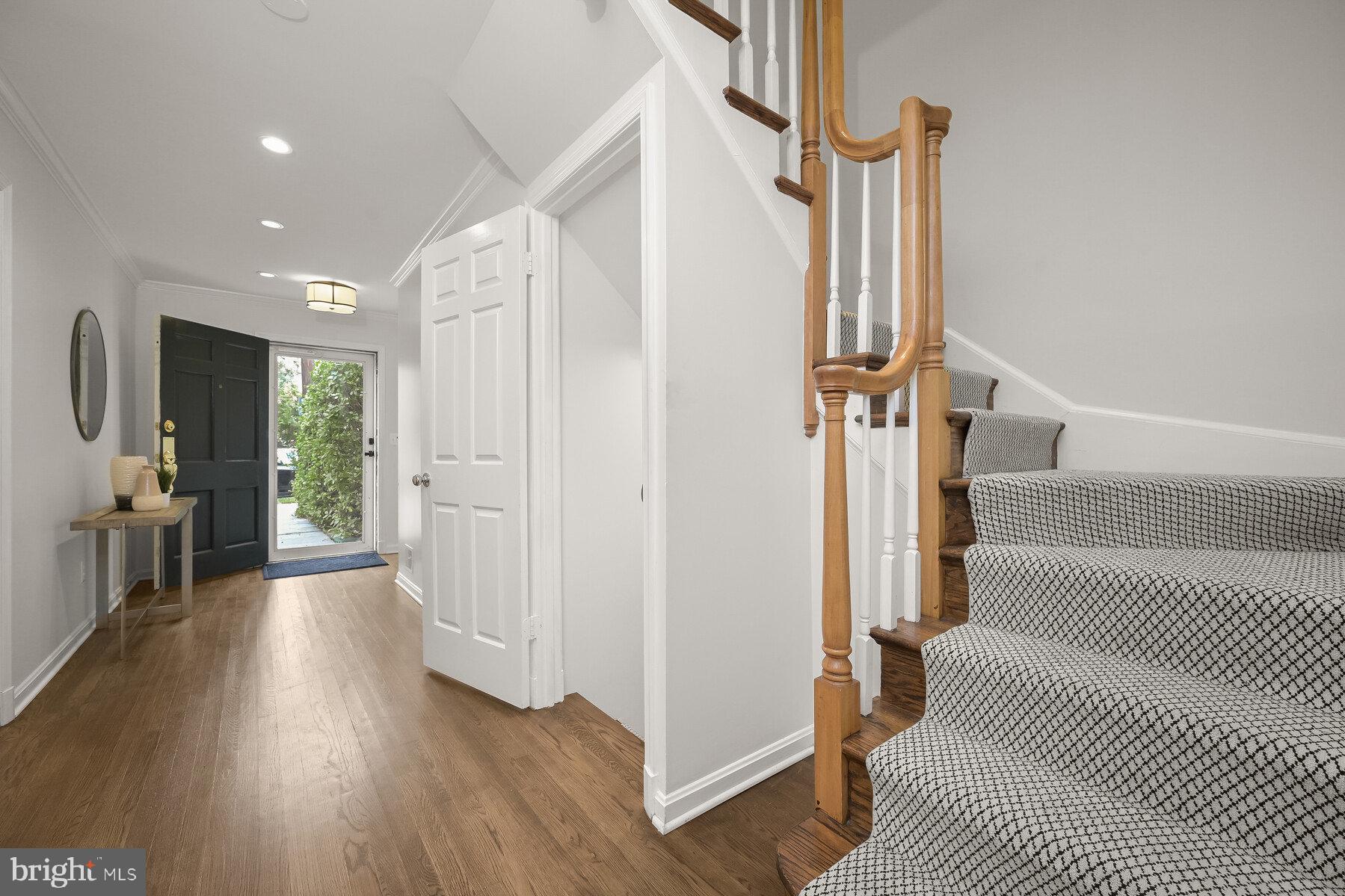 4255 Fordham Road Northwest Washington, DC 20016 - Photo 4 of 27