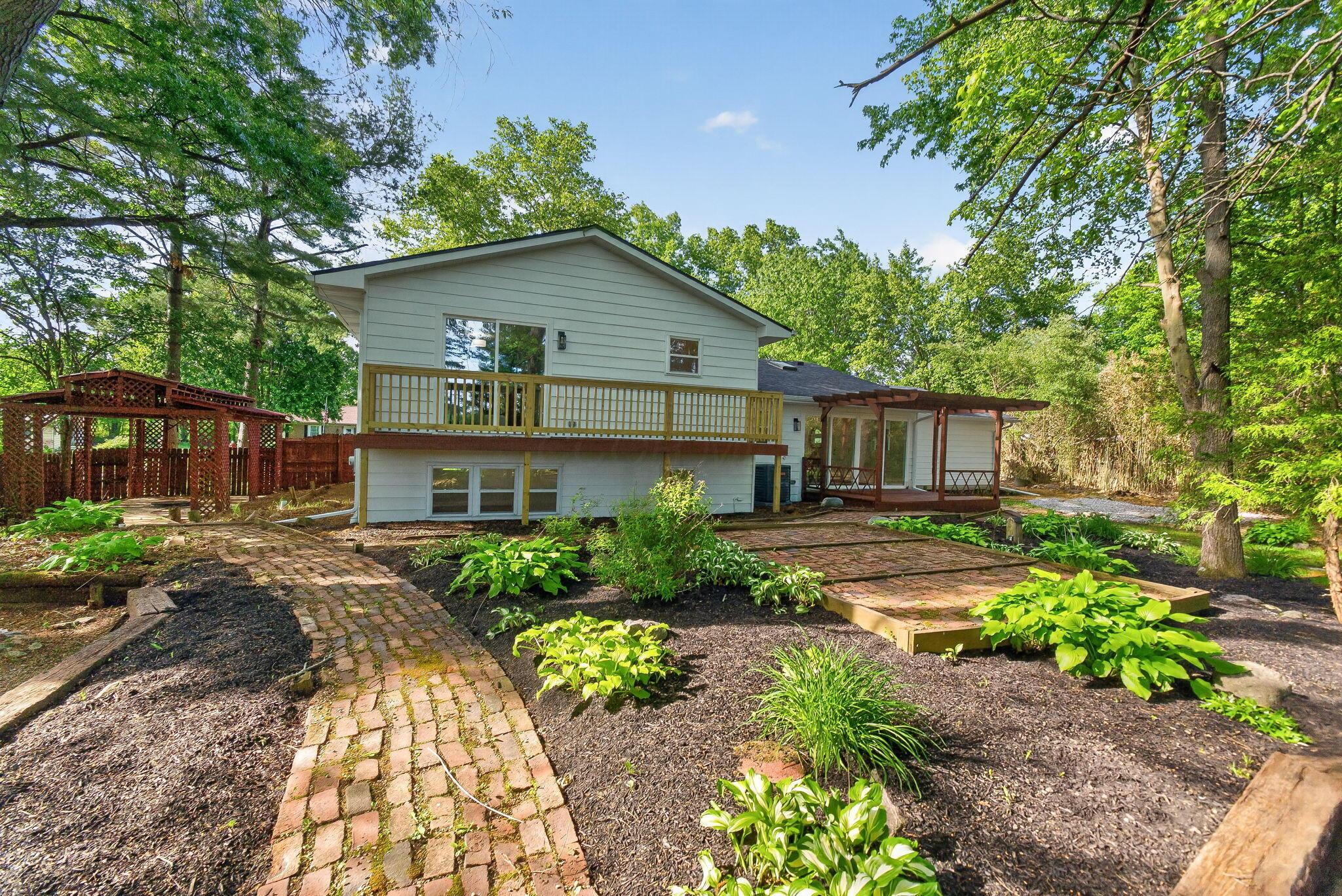 181 Greenbrier Road Sunbury, OH 43074 - Photo 51 of 60 181 Greenbrier (Exterior)-26