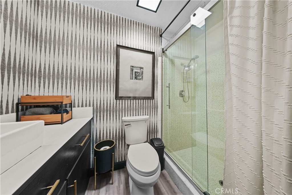 17007 Ranchero Road Riverside, CA 92504 - Photo 17 of 39 downstairs half