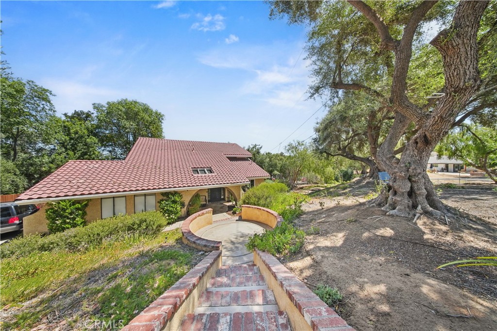 17007 Ranchero Road Riverside, CA 92504 - Photo 6 of 39