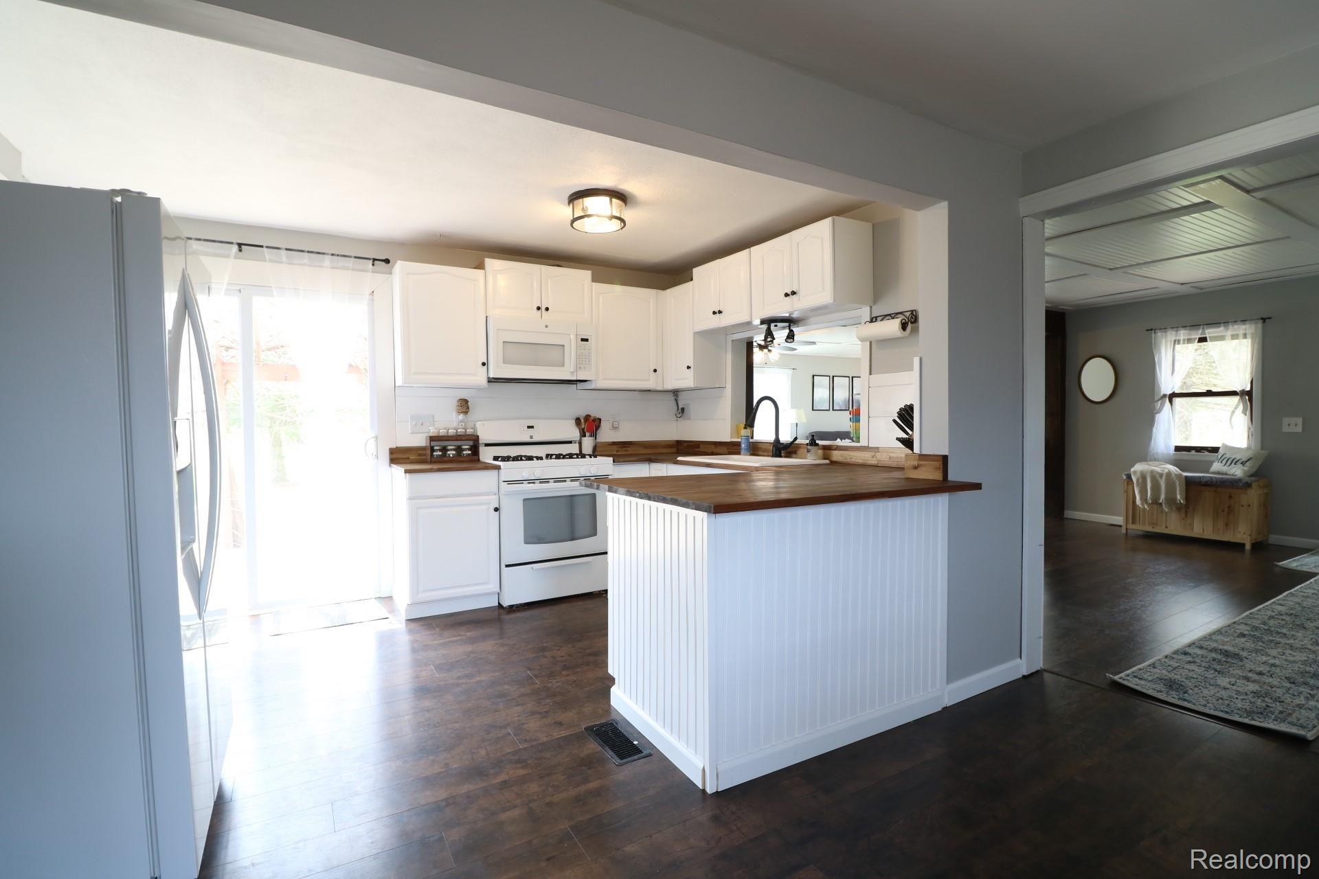 4560 Fish Lake Road North Branch, MI 48461 - Photo 13 of 27 IMG_6353.JPG