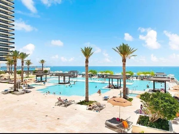 $8,500 | 1830 South Ocean Drive, Unit 2011, Hallandale Beach, FL 33009