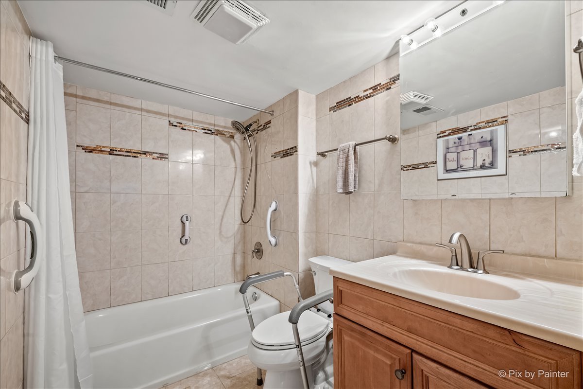 2530 Old Glenview Road Wilmette, IL 60091 - Photo 25 of 35