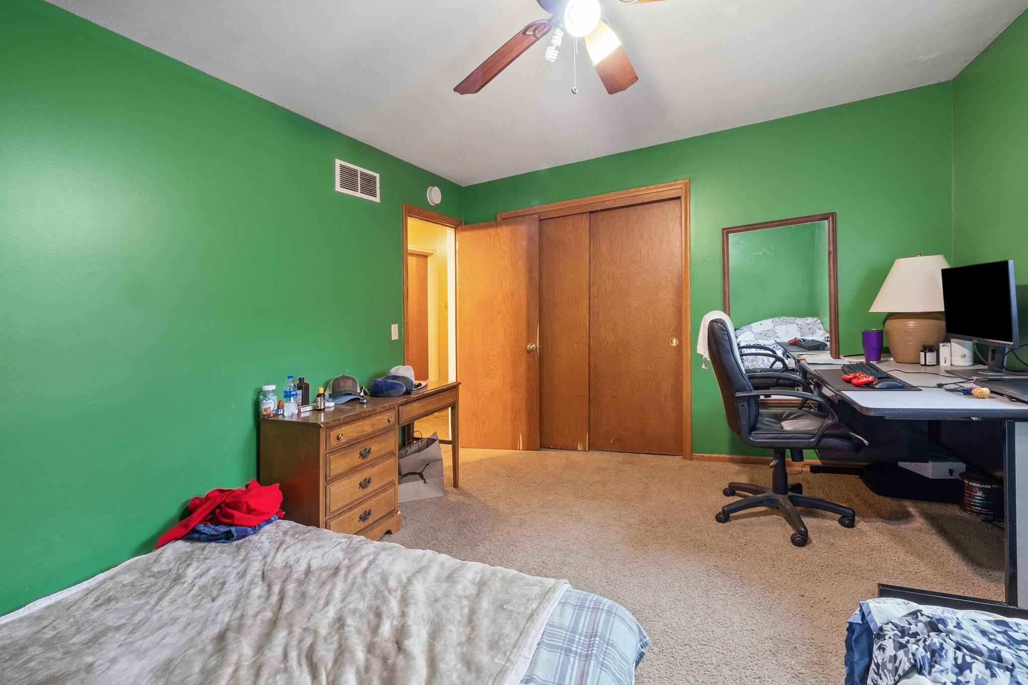 4260 McLeod Street Northeast Columbia Heights, MN 55421 - Photo 14 of 33