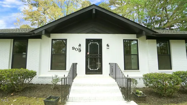 $475,000 | 909 Windcrest Road, Durham, NC 27713