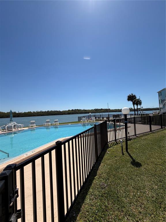 1 Windrush Boulevard, Unit 93 Indian Rocks Beach, FL 33785 - Photo 38 of 39