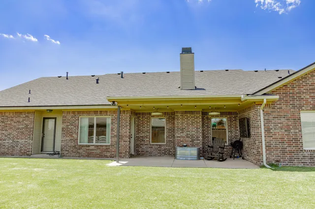 $373,500 | 510 Avenue South, Shallowater, TX 79363