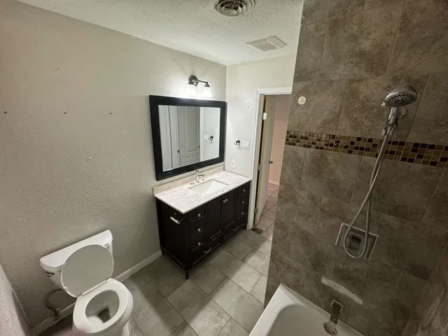 $292,499 | 11111 Sagecrest Lane, Houston, TX 77089