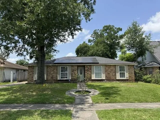 $292,499 | 11111 Sagecrest Lane, Houston, TX 77089