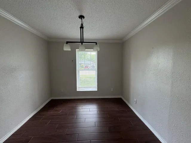 $292,499 | 11111 Sagecrest Lane, Houston, TX 77089