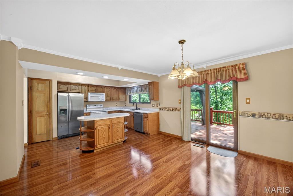 2034 Raintree Drive Imperial, MO 63052 - Photo 17 of 51