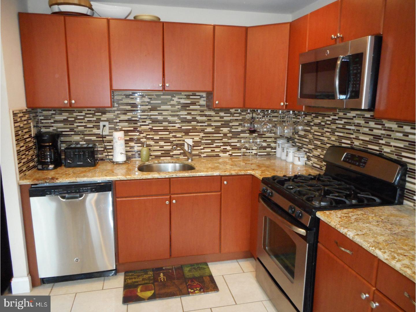 12607 Ramer Road Philadelphia, PA 19154 - Photo 8 of 25
