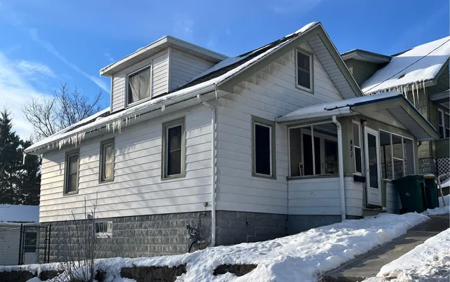 $245,000 | 421 North 19 1/2 Avenue, Duluth, MN 55806