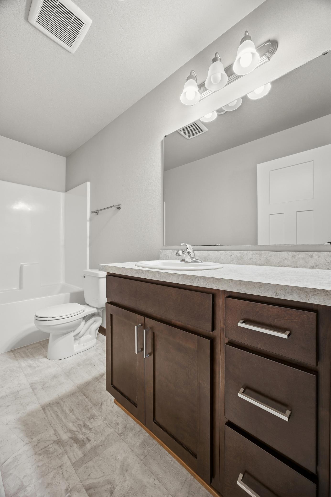 726 Prairie Avenue Horace, ND 58047 - Photo 23 of 31