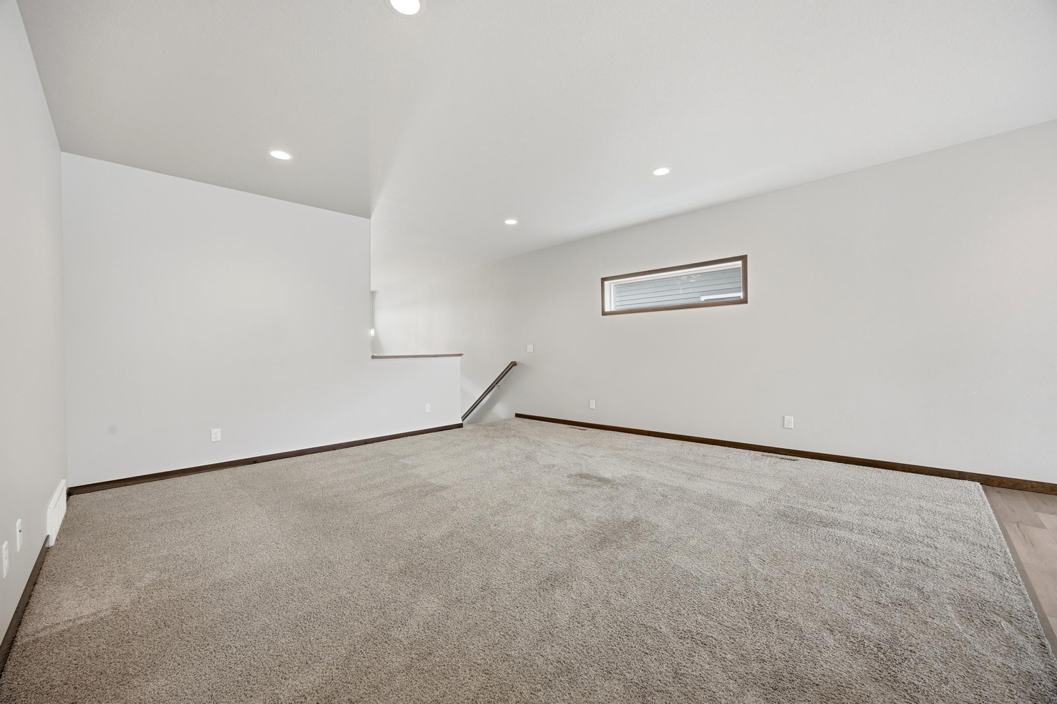 726 Prairie Avenue Horace, ND 58047 - Photo 5 of 31