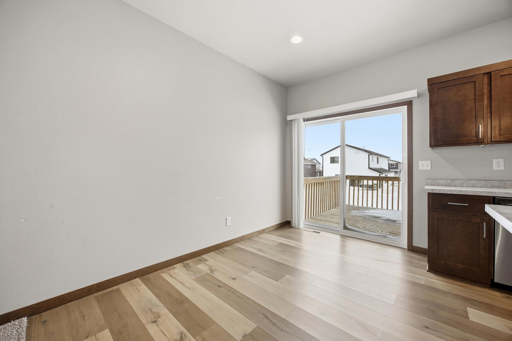 726 Prairie Avenue Horace, ND 58047 - Photo 8 of 31