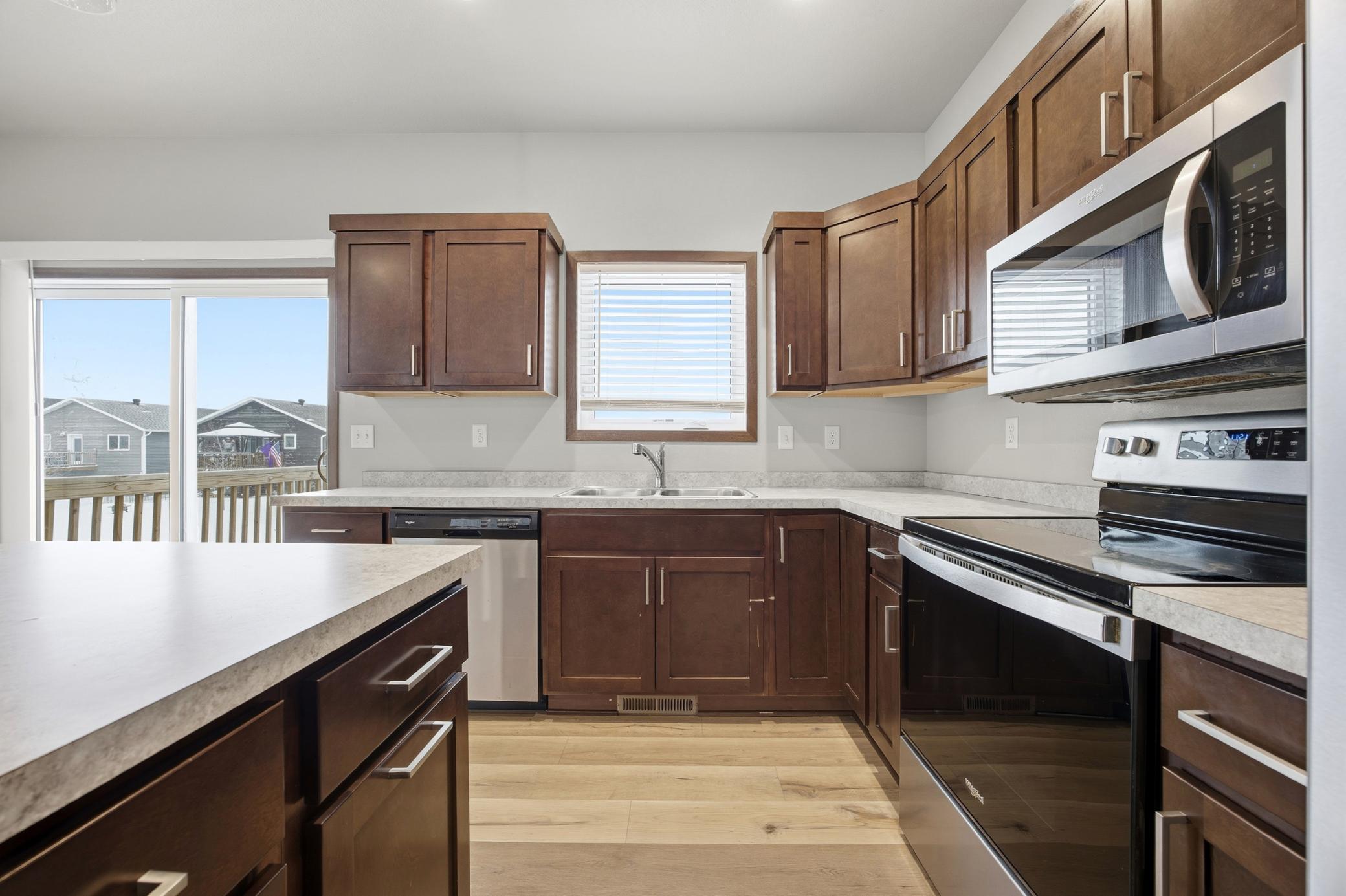 726 Prairie Avenue Horace, ND 58047 - Photo 10 of 31