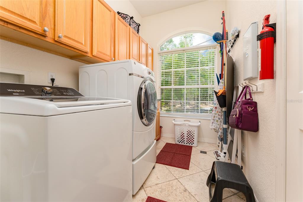 8214 Revels Road Riverview, FL 33569 - Photo 31 of 86