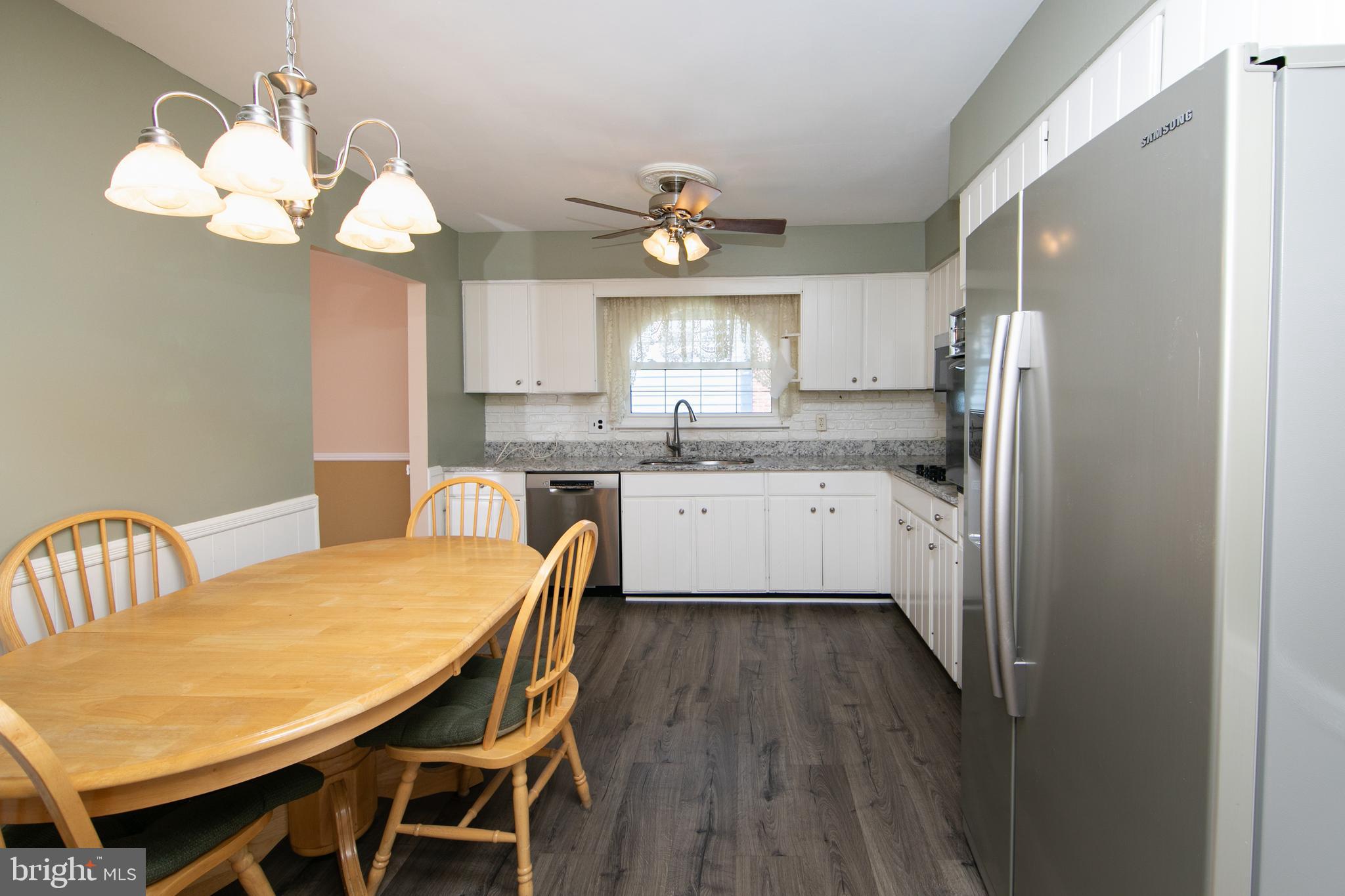 809 Charleston Road Mount Laurel, NJ 08054 - Photo 15 of 39 Kitchen