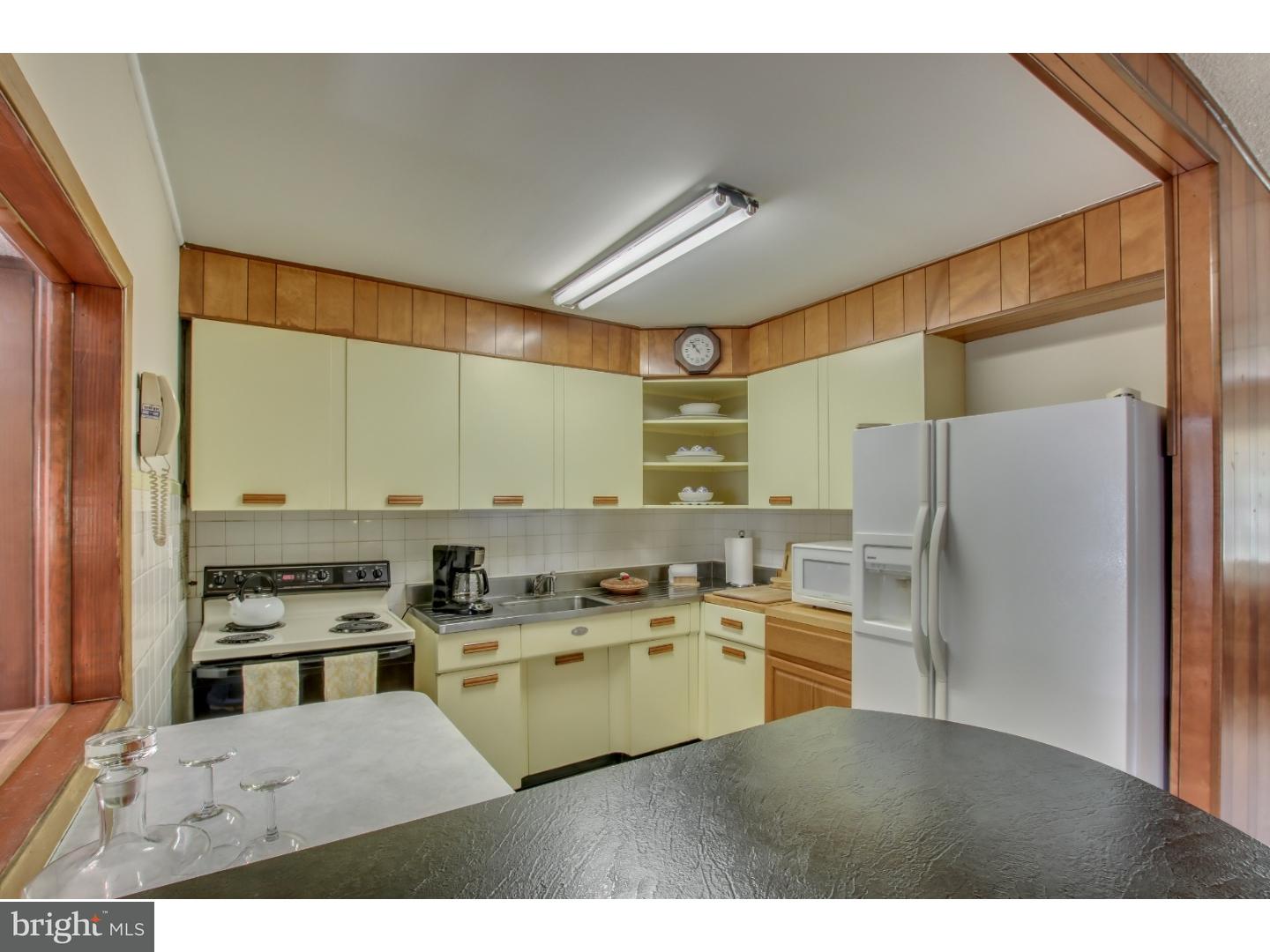 34 Quail Road Levittown, PA 19057 - Photo 14 of 25 Gallery Image 14