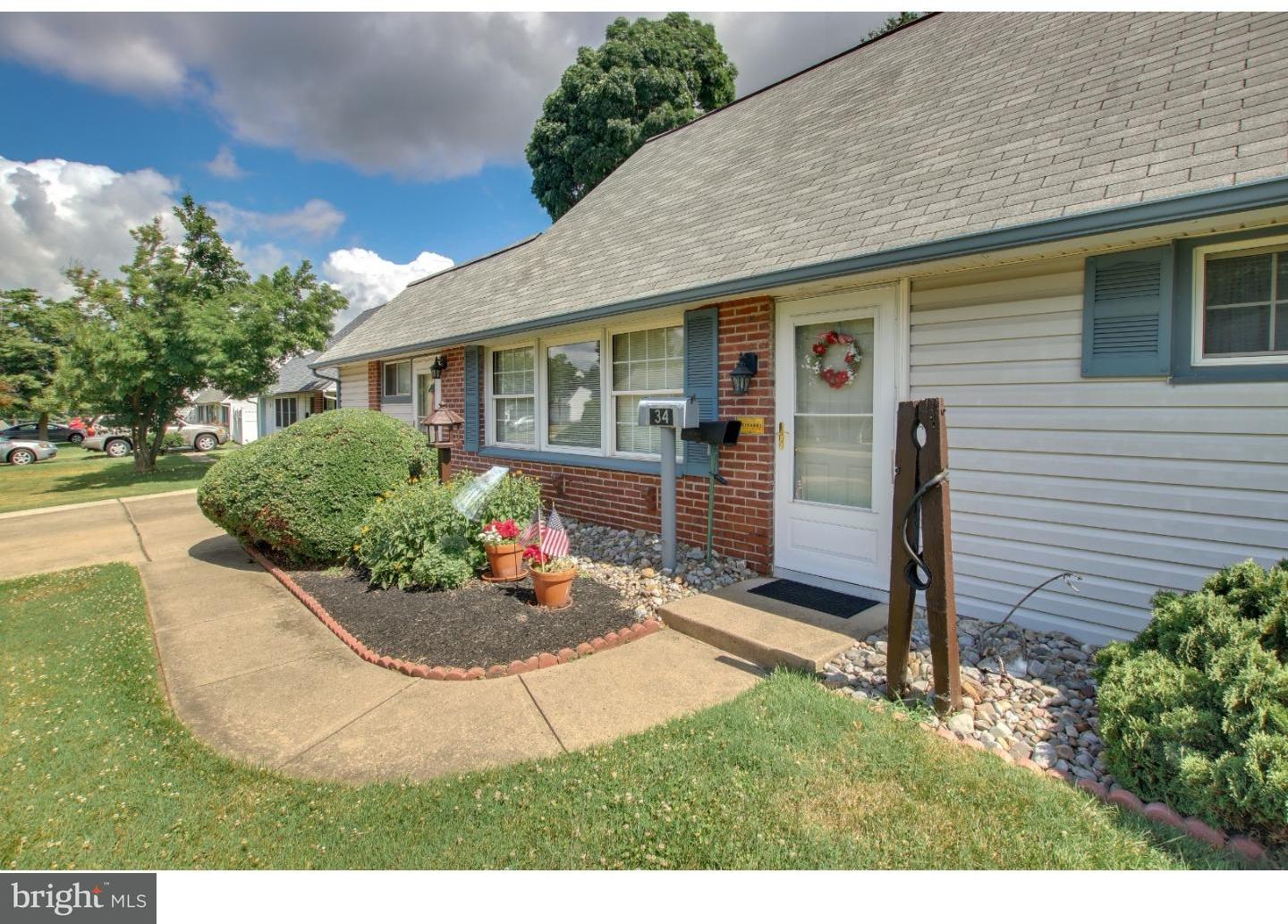 34 Quail Road Levittown, PA 19057 - Photo 3 of 25 Gallery Image 3