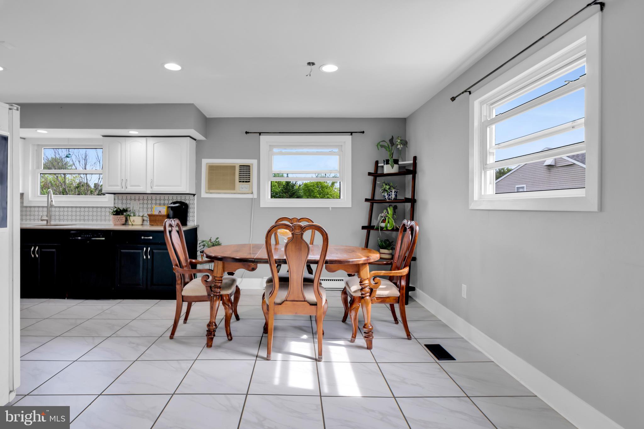 5257 Lanark Road Center Valley, PA 18034 - Photo 13 of 51 Gallery Image 13