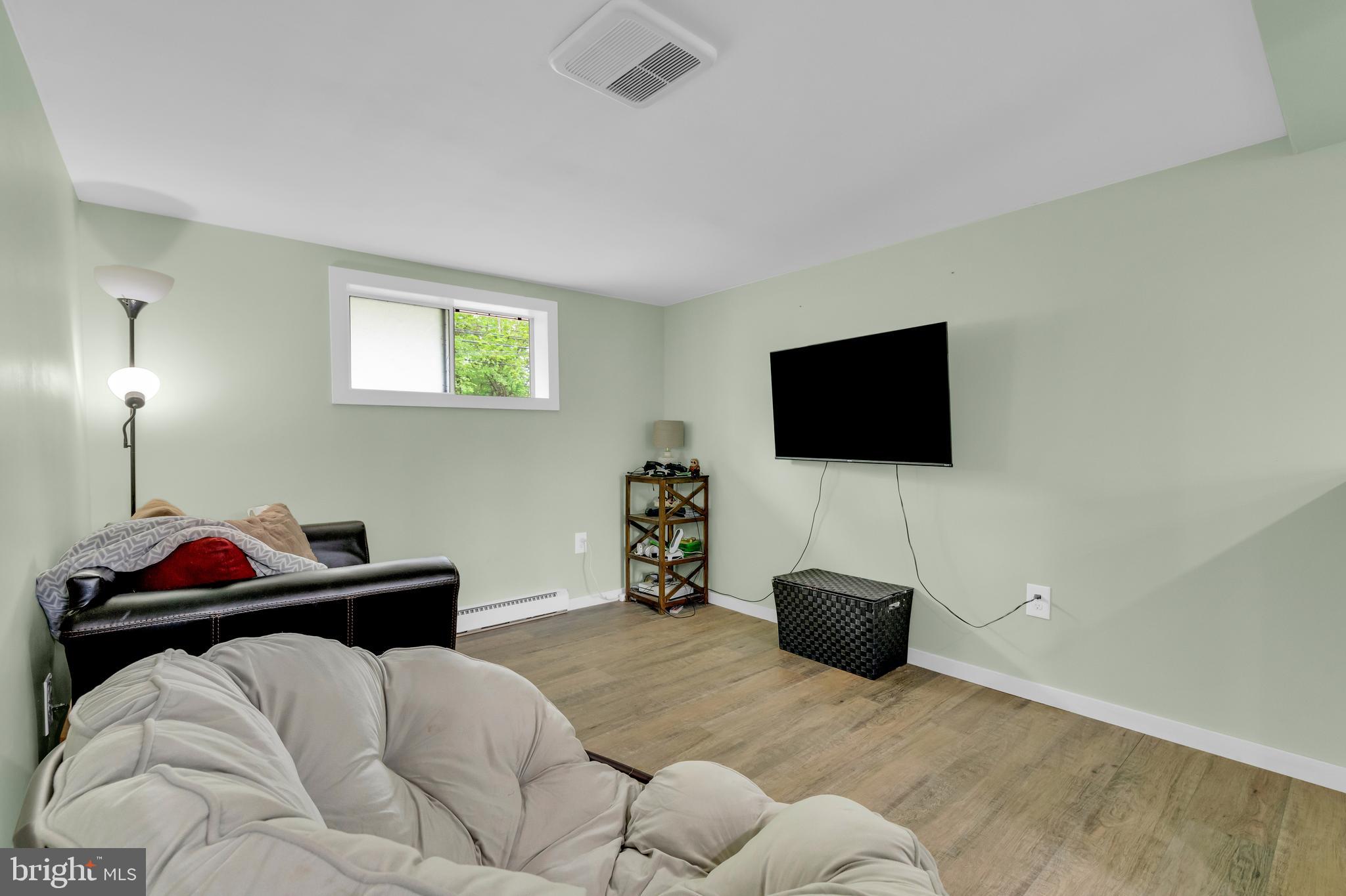 5257 Lanark Road Center Valley, PA 18034 - Photo 27 of 51 Gallery Image 27
