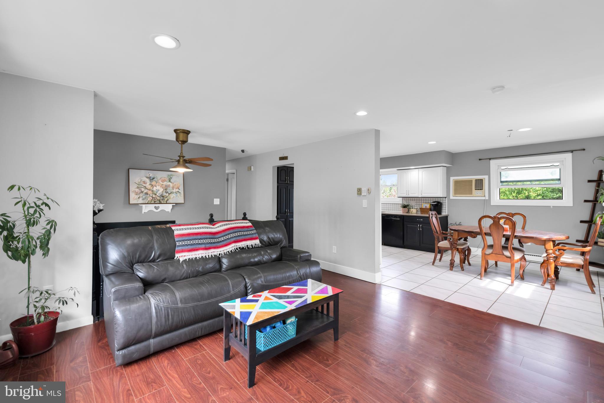 5257 Lanark Road Center Valley, PA 18034 - Photo 8 of 51 Gallery Image 8