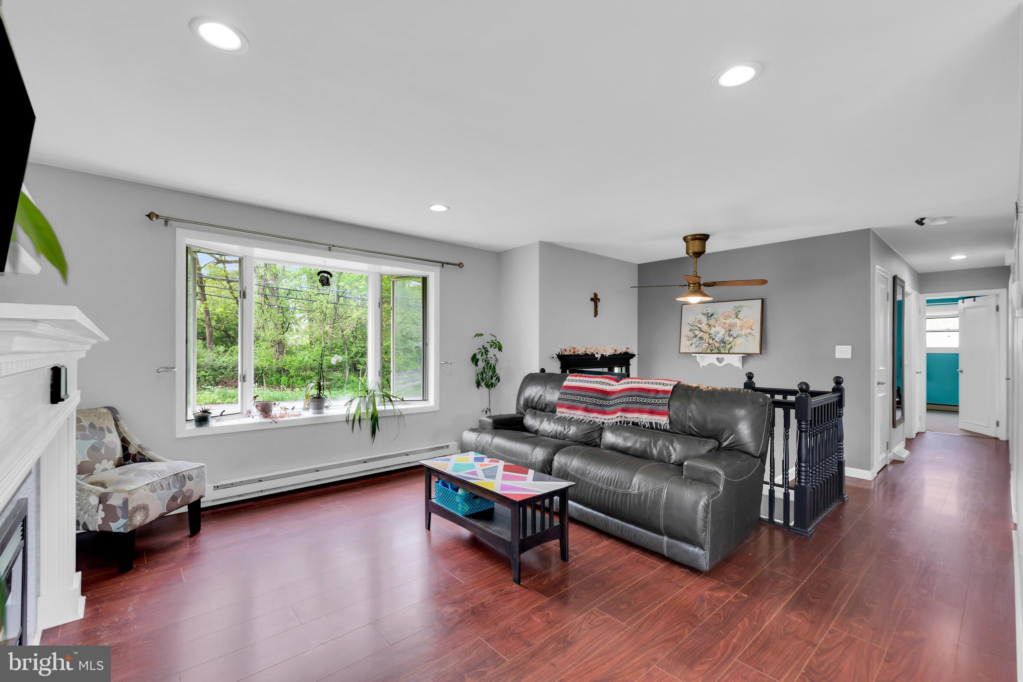 5257 Lanark Road Center Valley, PA 18034 - Photo 9 of 51 Gallery Image 9