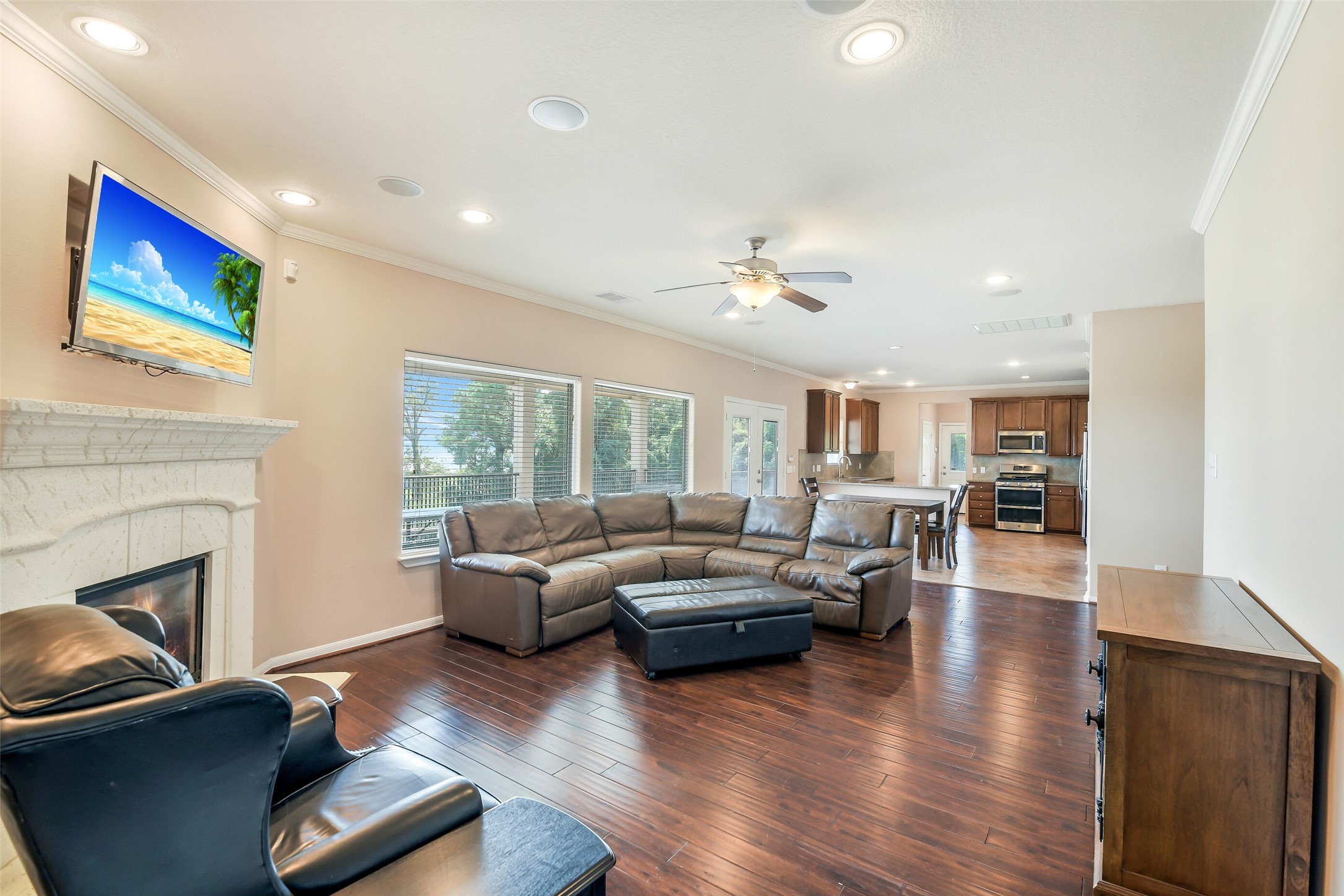 264 Falcon Point Onalaska, TX 77360 - Photo 5 of 33 a living room with furniture and a fireplace