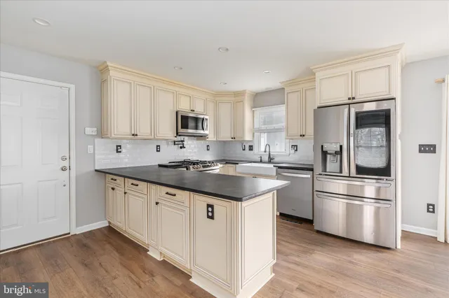 $849,000 | 220 Oates Road, Star Tannery, VA 22654