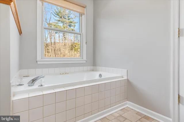 $849,000 | 220 Oates Road, Star Tannery, VA 22654