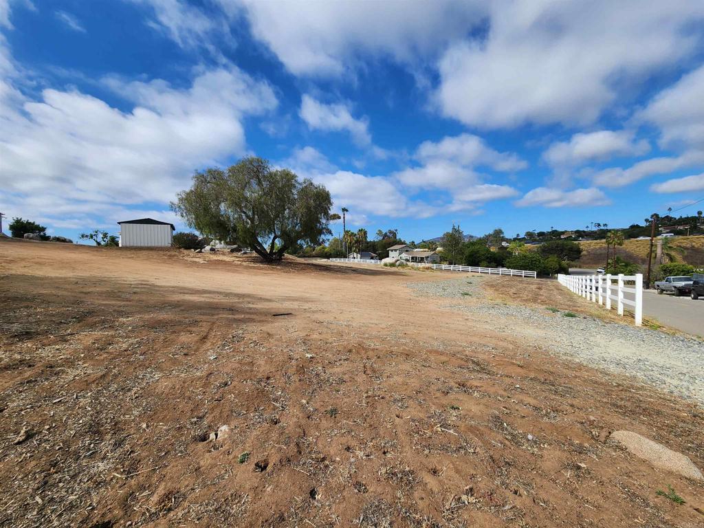 1060 Crest View Road Vista, CA 92081 - Photo 36 of 58
