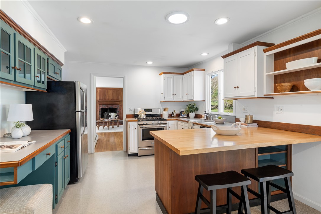 60 Quicksand Pond Road Little Compton, RI 02837 - Photo 11 of 22