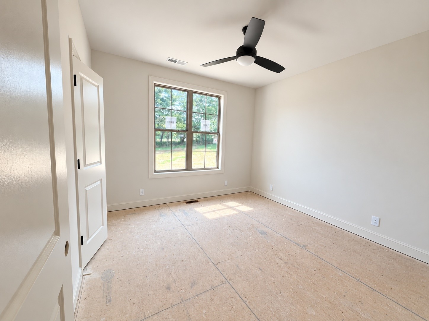 479 Pond Apple Road Clarksville, TN 37043 - Photo 11 of 41 Gallery Image 11