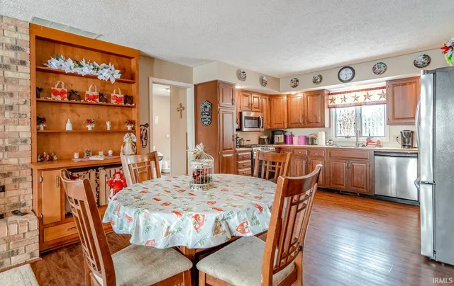 $275,000 | 512 East 4th Street, Brookston, IN 47923