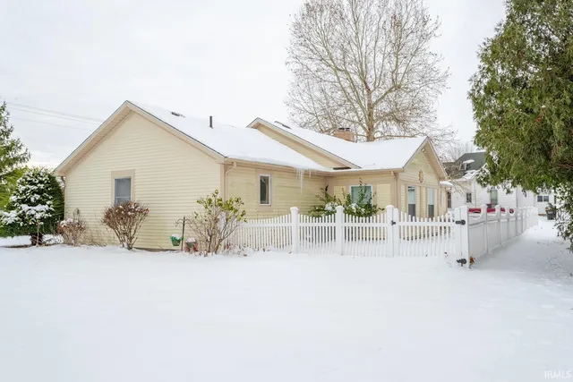 $275,000 | 512 East 4th Street, Brookston, IN 47923