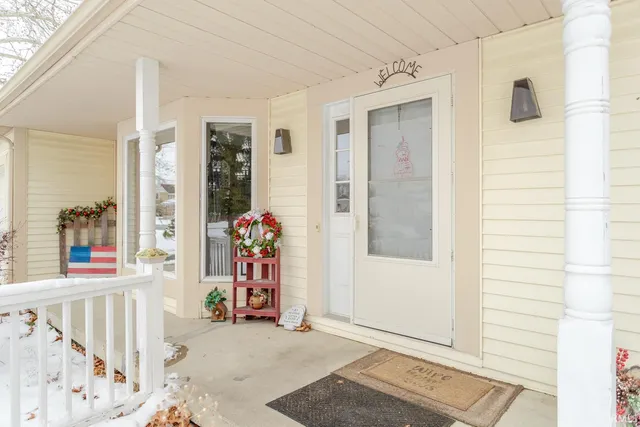 $275,000 | 512 East 4th Street, Brookston, IN 47923