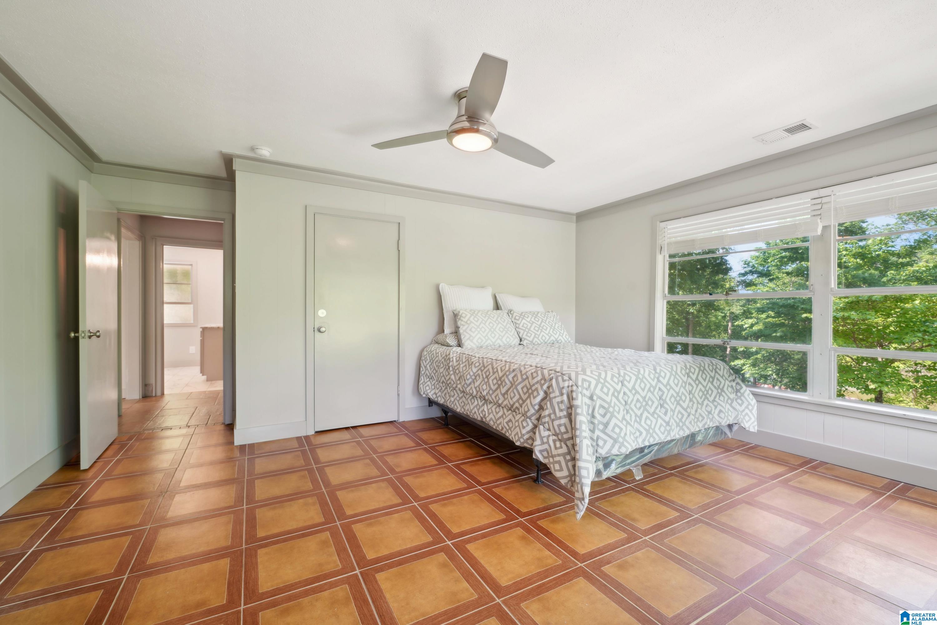 135 Sunset Boulevard Oneonta, AL 35121 - Photo 28 of 92